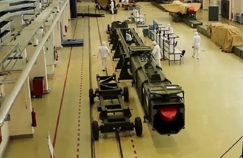 مفاعل نووي في السماء.. روسيا تطلق صاروخا لا يُقهَر